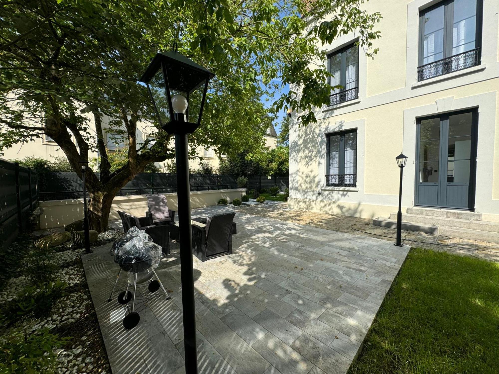 L'etoile De Seine 77 1 Dammarie-les-Lys